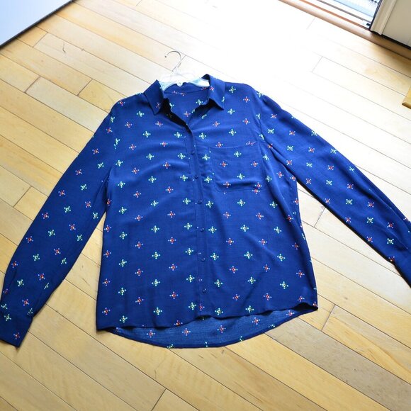 Designer Lady's Button Up Blouse Size S - Picture 1 of 10